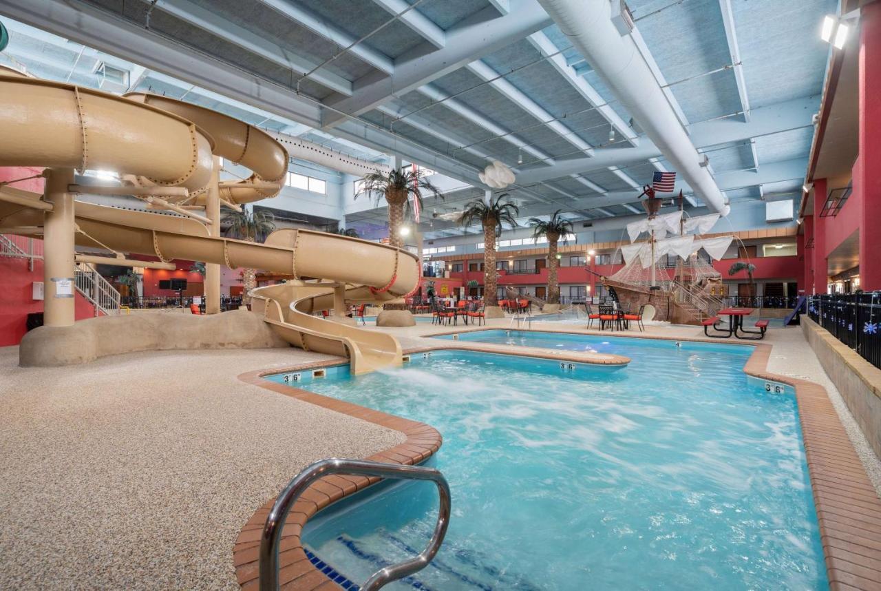 Ramada By Wyndham Sioux Falls Airport - Waterpark Resort & Event Center Экстерьер фото