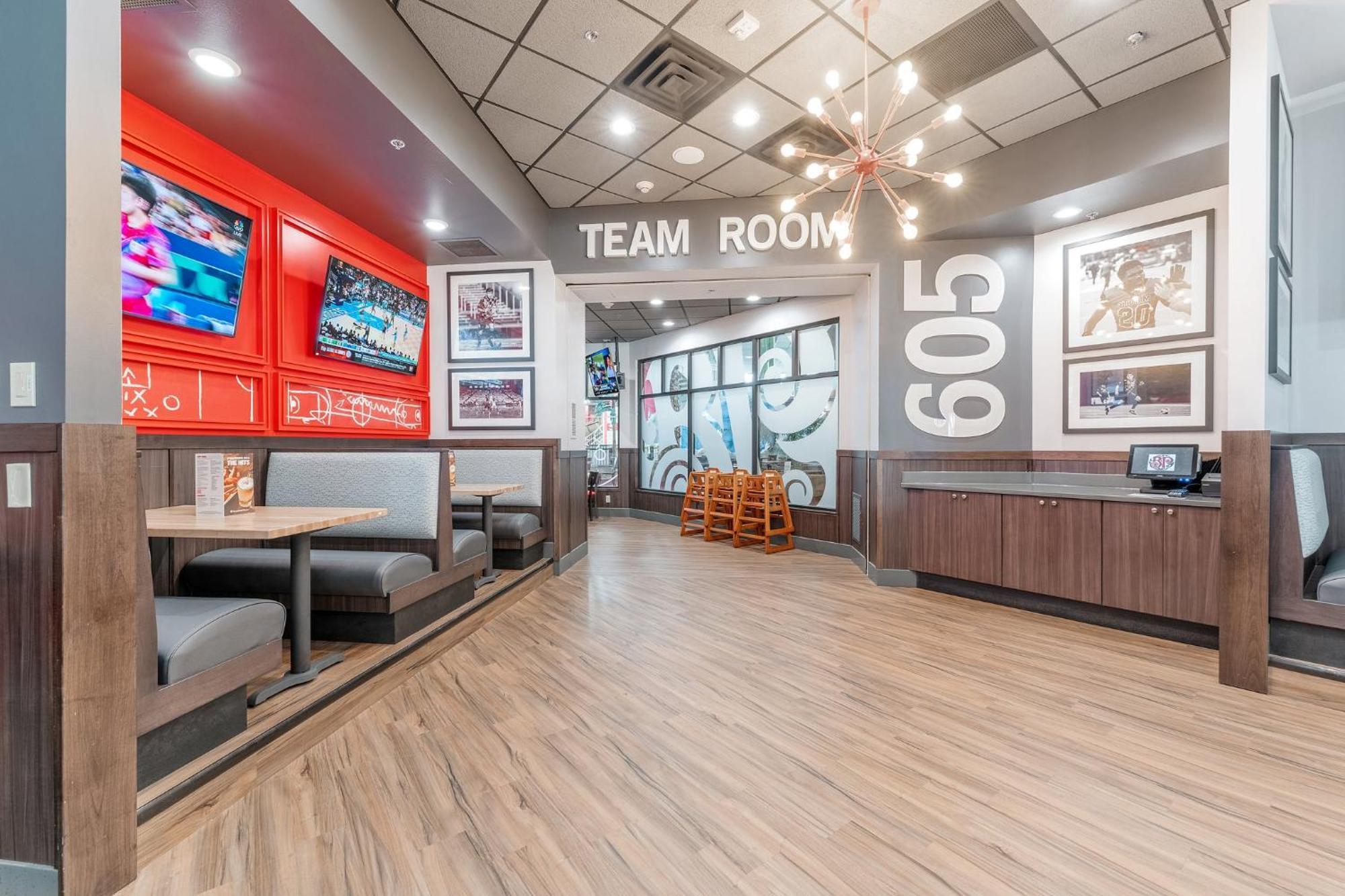 Ramada By Wyndham Sioux Falls Airport - Waterpark Resort & Event Center Экстерьер фото