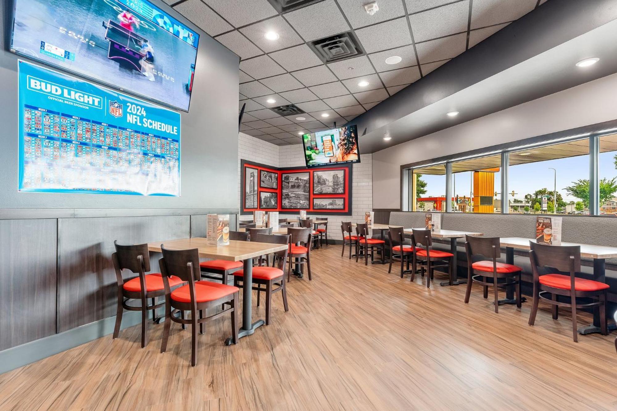 Ramada By Wyndham Sioux Falls Airport - Waterpark Resort & Event Center Экстерьер фото