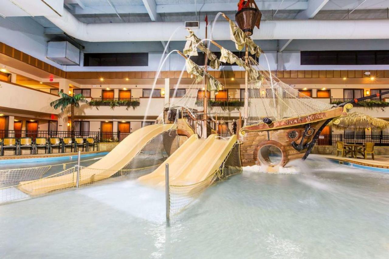 Ramada By Wyndham Sioux Falls Airport - Waterpark Resort & Event Center Экстерьер фото