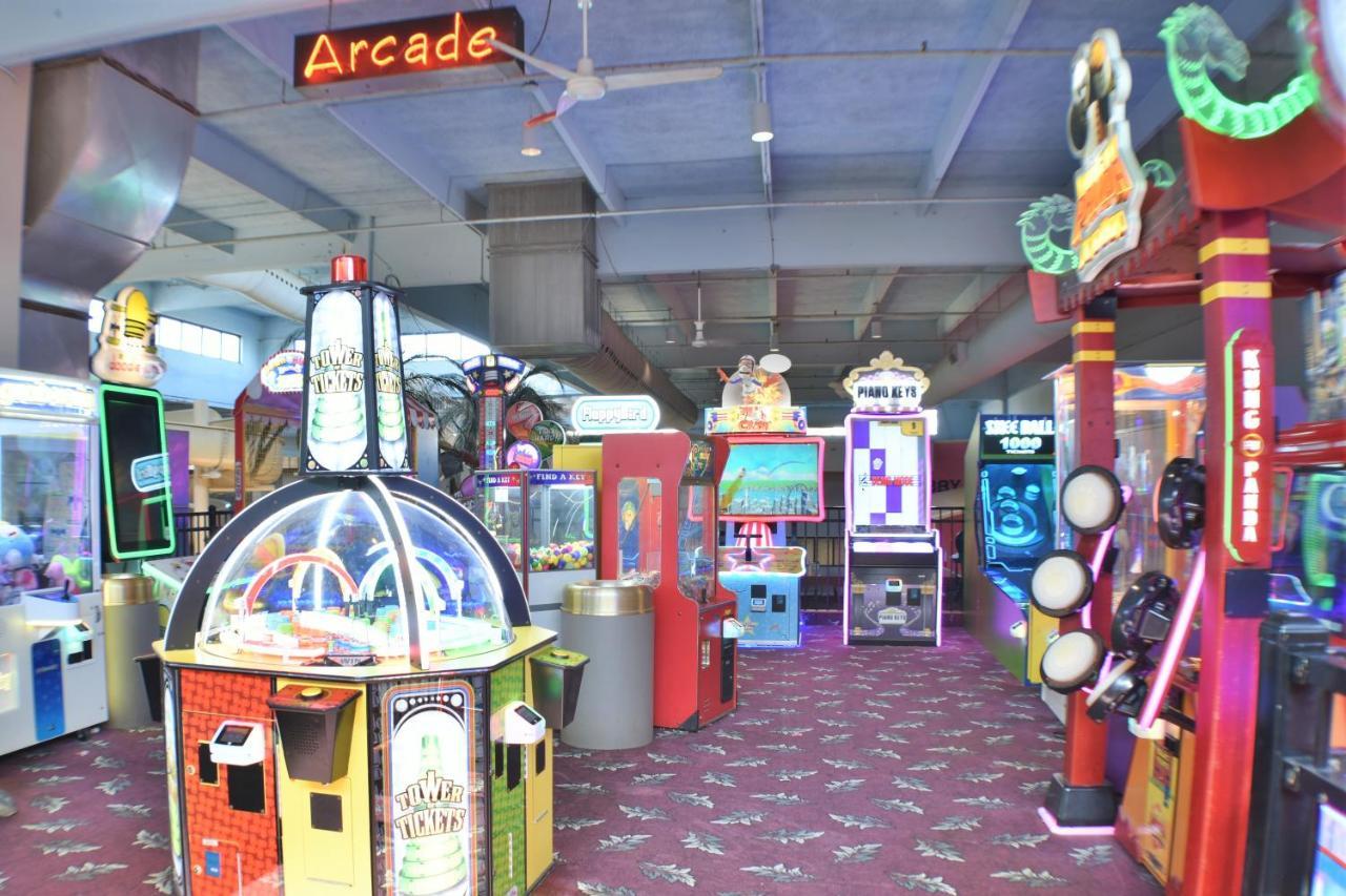 Ramada By Wyndham Sioux Falls Airport - Waterpark Resort & Event Center Экстерьер фото