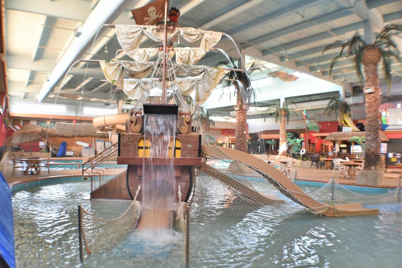 Ramada By Wyndham Sioux Falls Airport - Waterpark Resort & Event Center Экстерьер фото